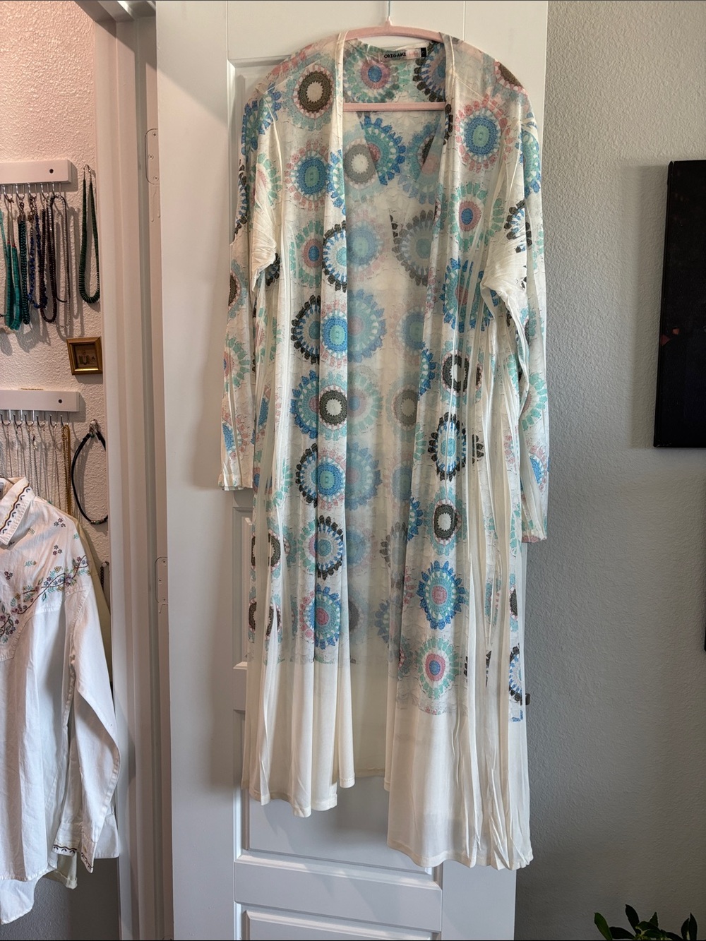 Sheer Floral Medallion Duster - Cream Blue